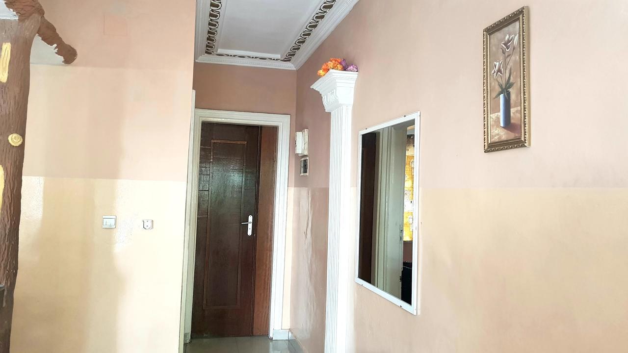 Appartements Chez Leo Brazzaville Exterior foto