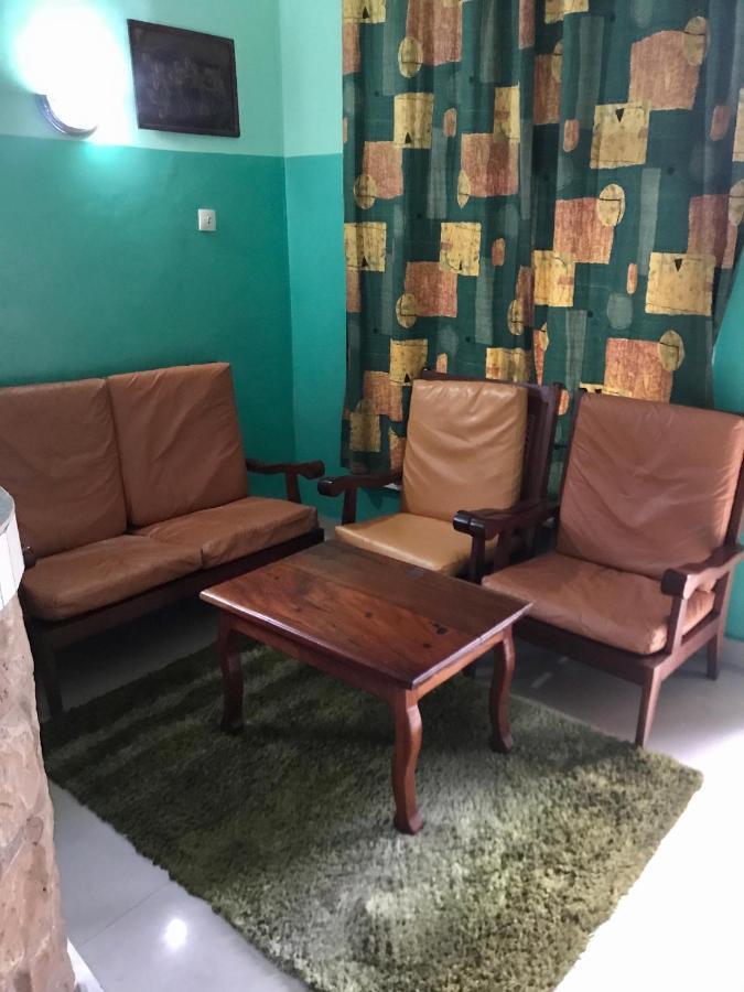 Appartements Chez Leo Brazzaville Exterior foto